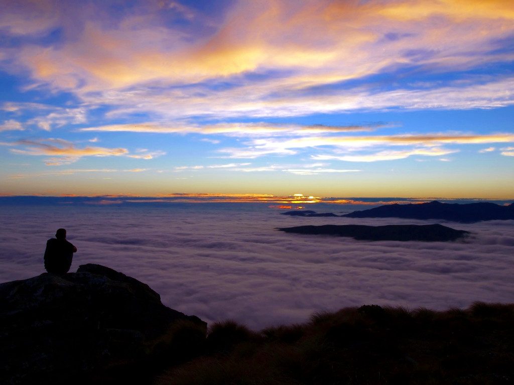 Hump Ridge Track ~ Clouds above and below